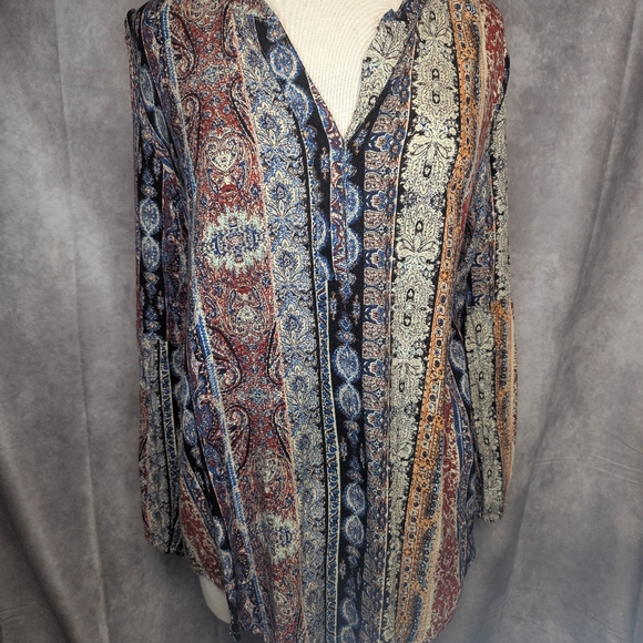 Umgee Tops - Women's beautiful Umgee blouse